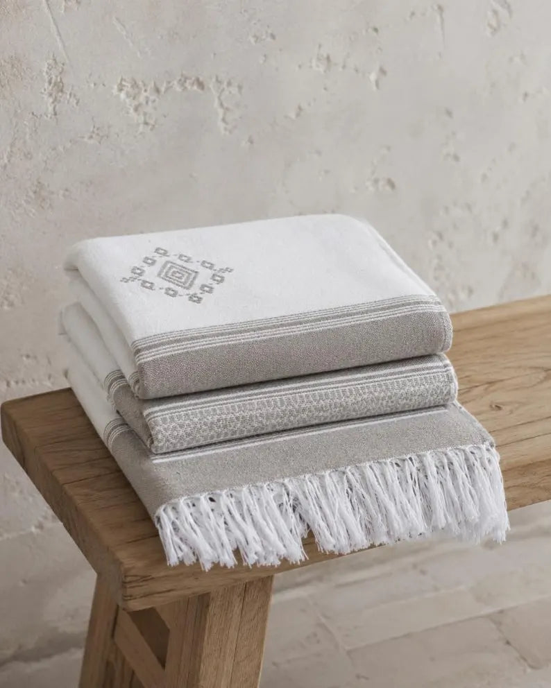 Heritage Stripe bedspread detail, handwoven Moroccan cotton, photo 6