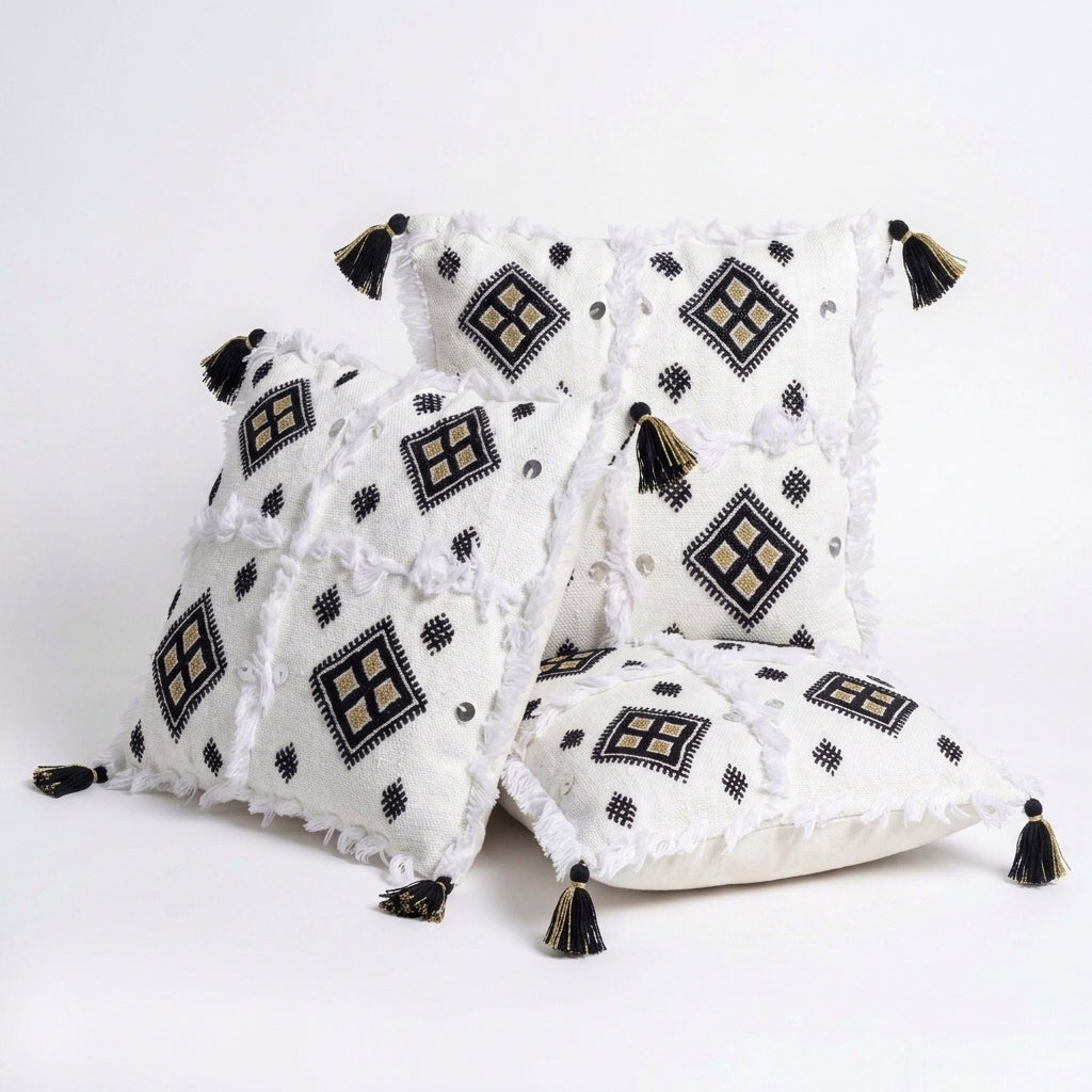 Black and Gold Moroccan pillow cover, detail photo 2