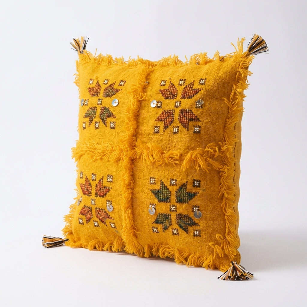Golden Thread Moroccan pillow cover, detail photo 3