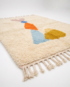 Totem Azilal rug side view on white studio background