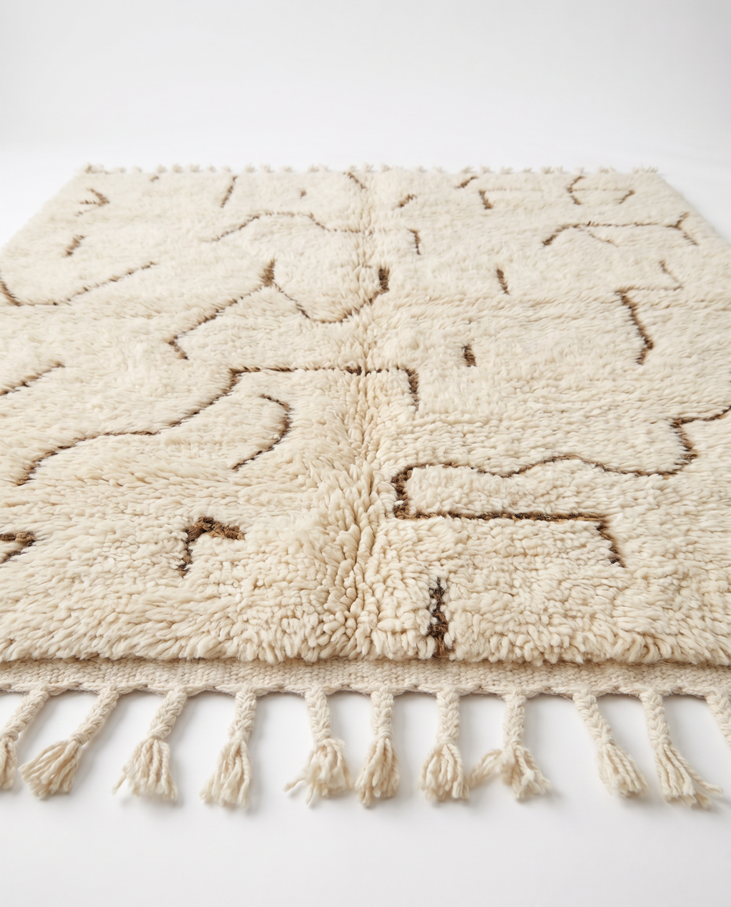 Desert lines Azilal rug side view on white studio background